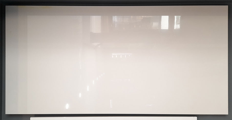 کاشی سفید ساده 30 در 90 پارس براق